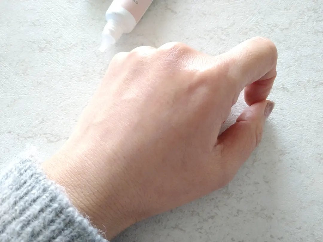 8x4 アロマスイッチ 涼感ネックジェル パリスブーケの香り/8x4/デオドラント・制汗剤を使ったクチコミ(4枚目)