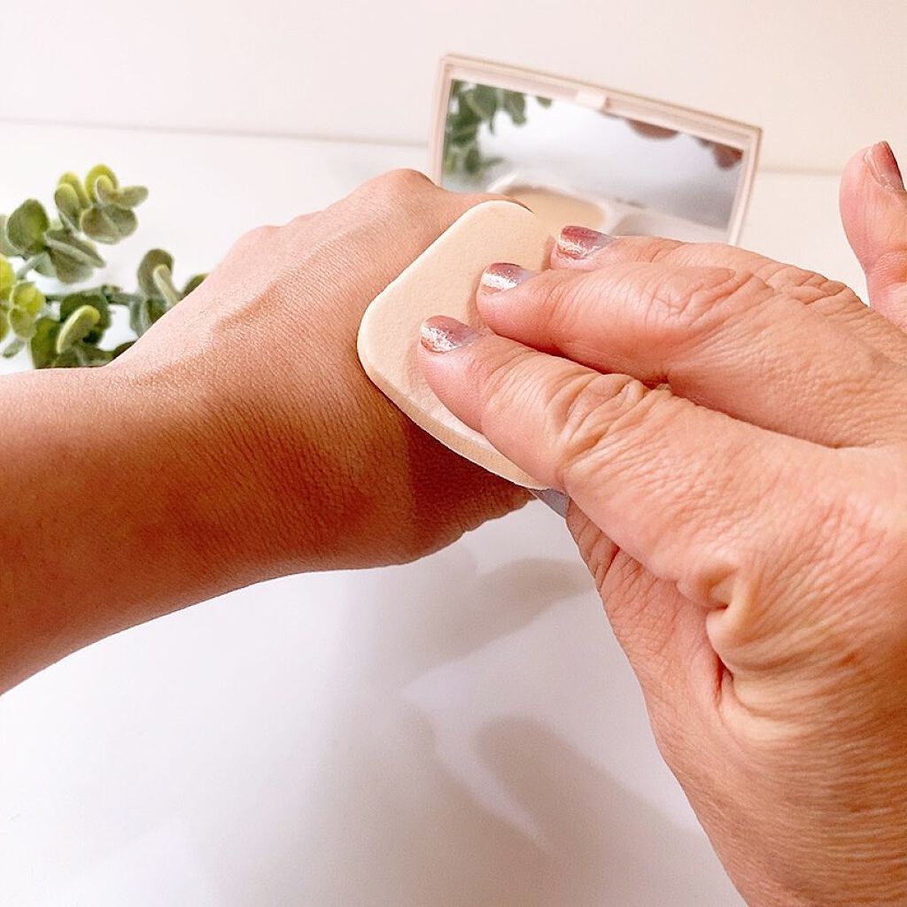 シルキー フィット/COVERMARK/パウダーファンデーションを使ったクチコミ(5枚目)