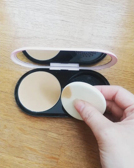 ライトフル C3 ナチュラル シルク パウダーファンデーション/M・A・C/パウダーファンデーションを使ったクチコミ(3枚目)