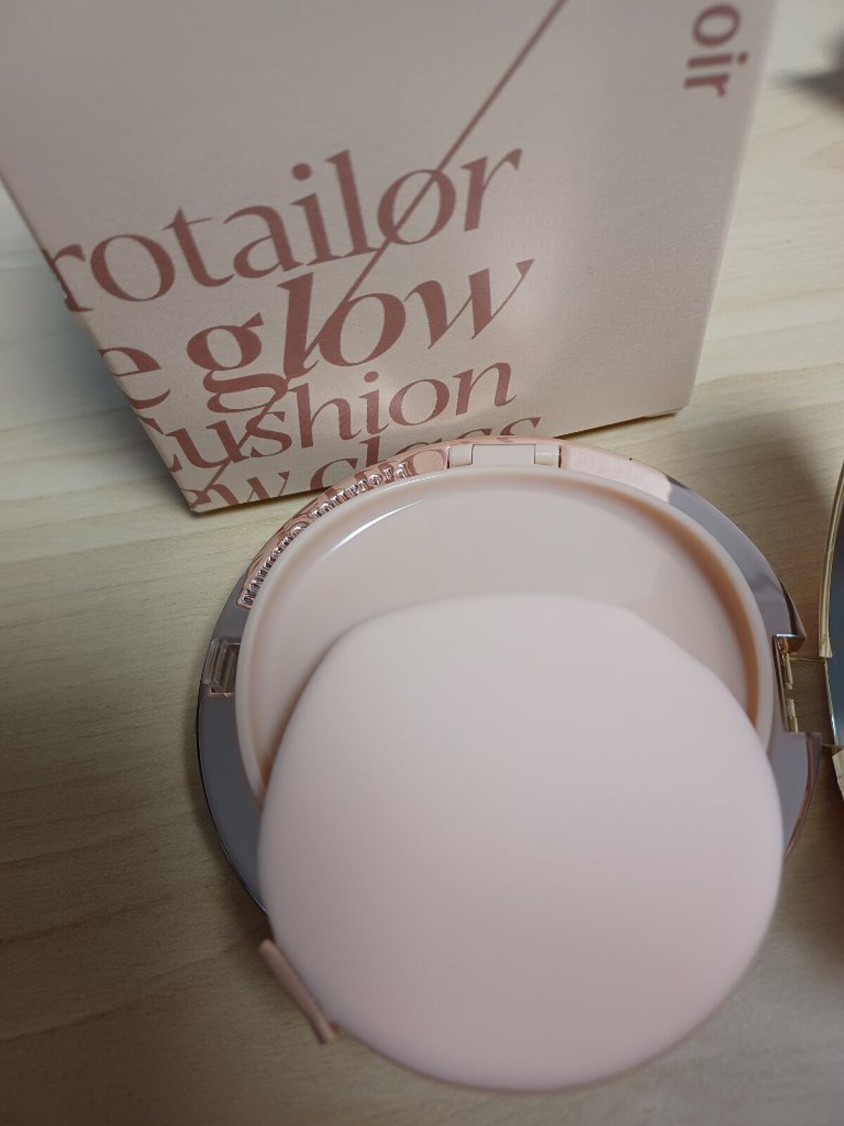 プロテーラービーグロウクッション ニュークラス/espoir/クッションファンデーションを使ったクチコミ（3枚目）