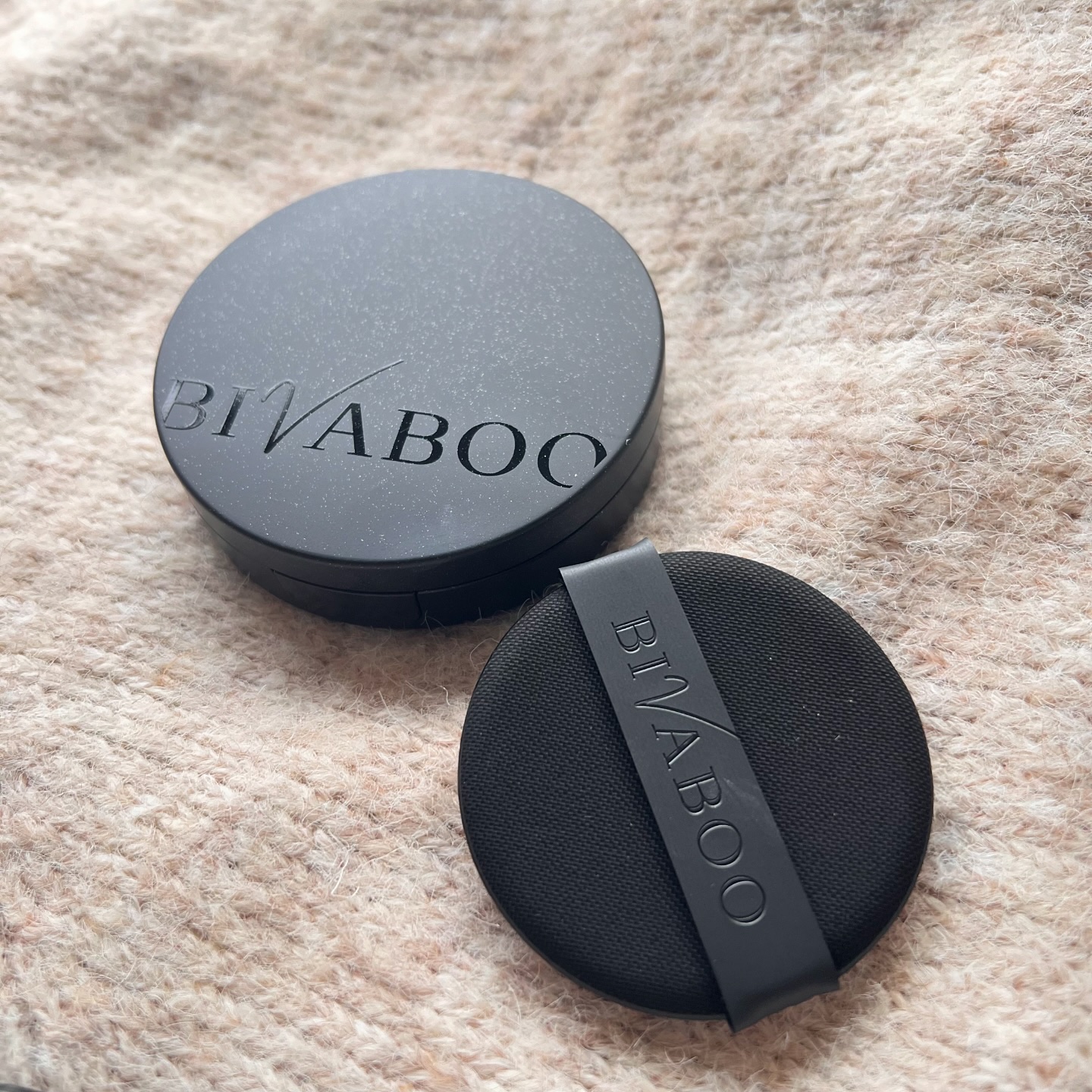 ベルベットジュエルクッション/BIVABOO/クッションファンデーションを使ったクチコミ（2枚目）