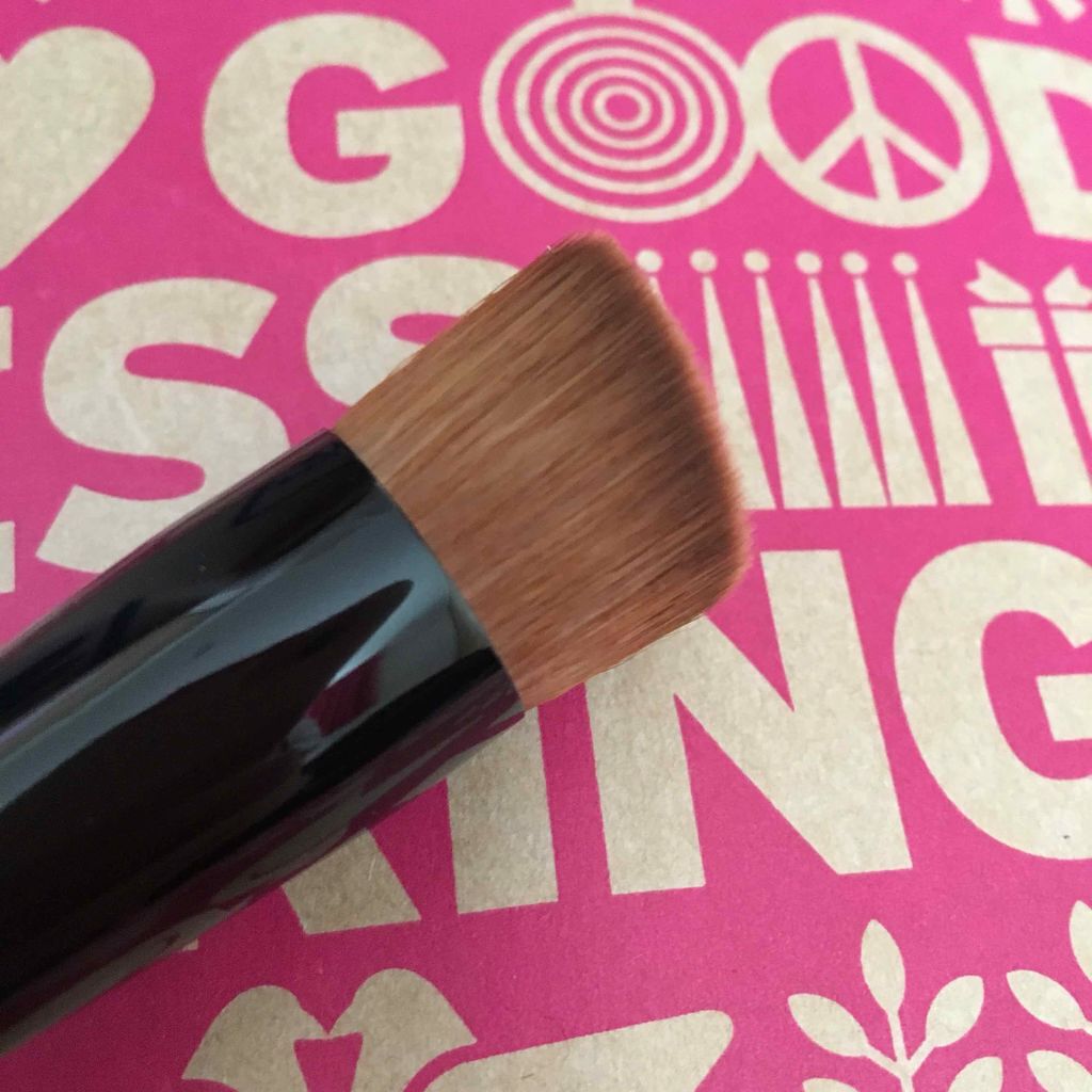 ファンデーション ブラシ 131　（専用ケース付き）/SHISEIDO/メイクブラシを使ったクチコミ（2枚目）