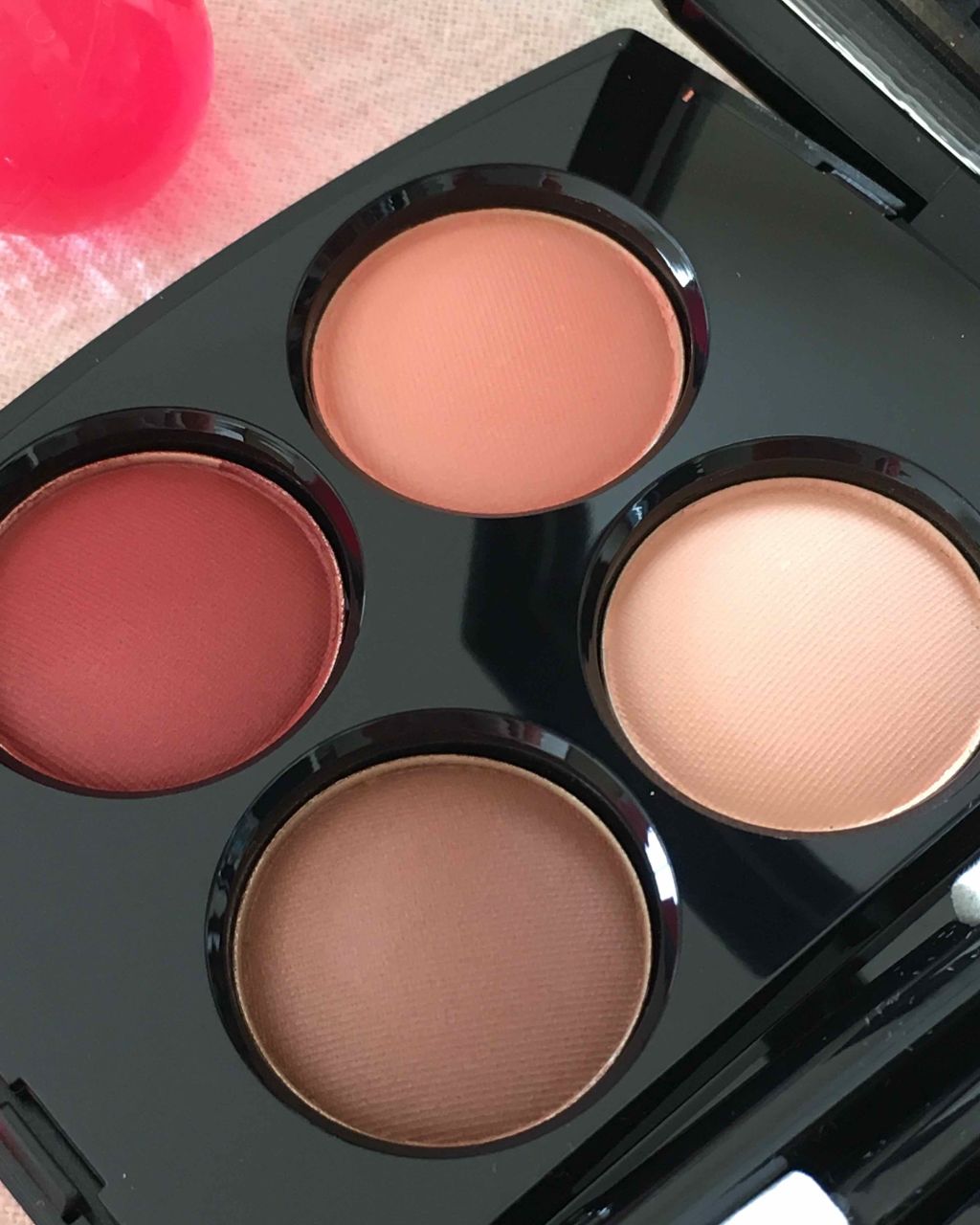 レ キャトル オンブル レジェルテ エ エクスペリヤンス/CHANEL/アイシャドウパレットを使ったクチコミ（3枚目）