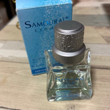 サムライ サムライ ライト オードトワレのクチコミ「
高校生の頃から持ってる香水(笑)

爽やかな香りサイコー🥺💓




#香水
#SAMURA.....」（1枚目）