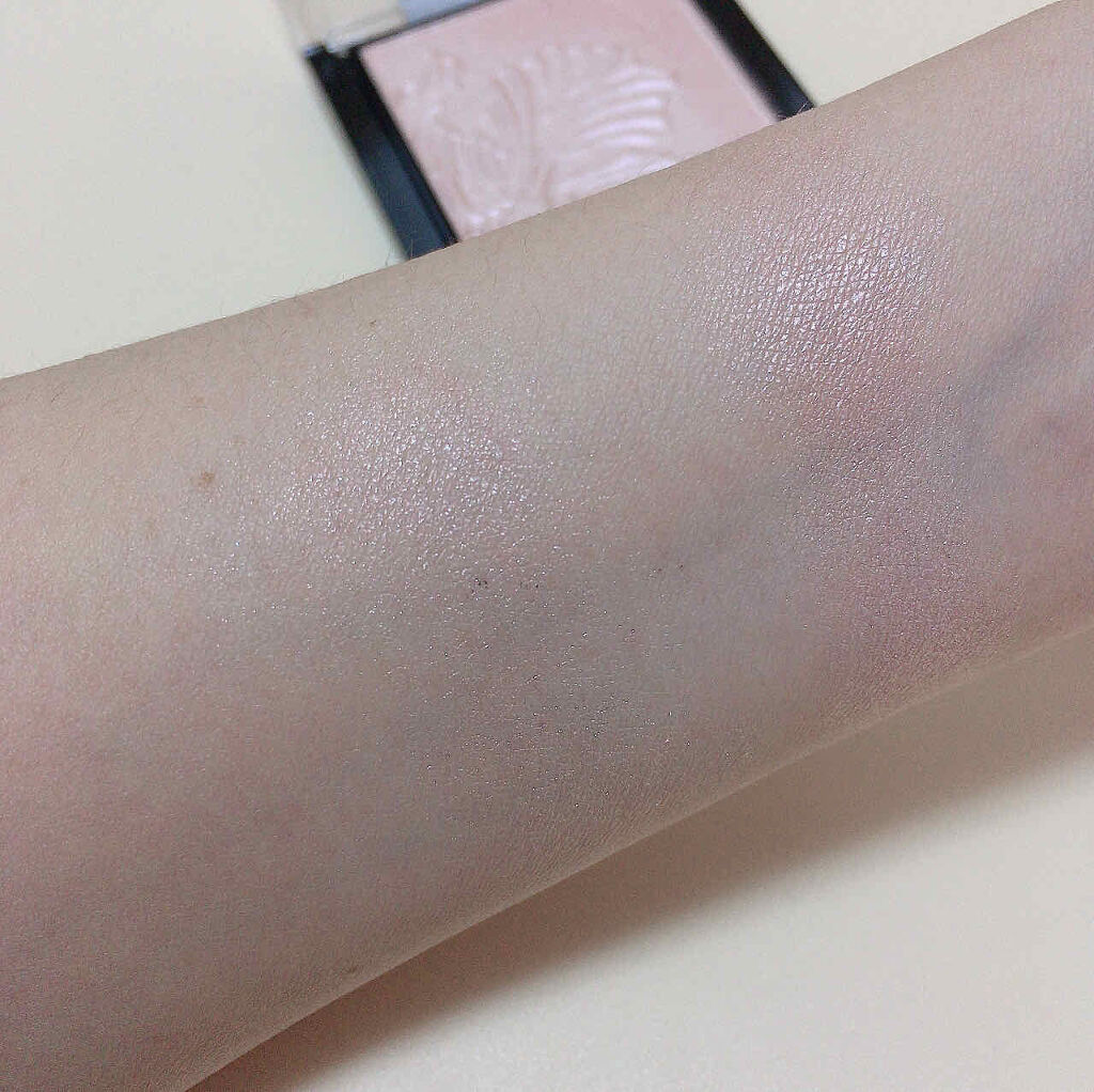MegaGlo Highlighting Powder/wet 'n' wild/パウダーハイライトを使ったクチコミ（3枚目）