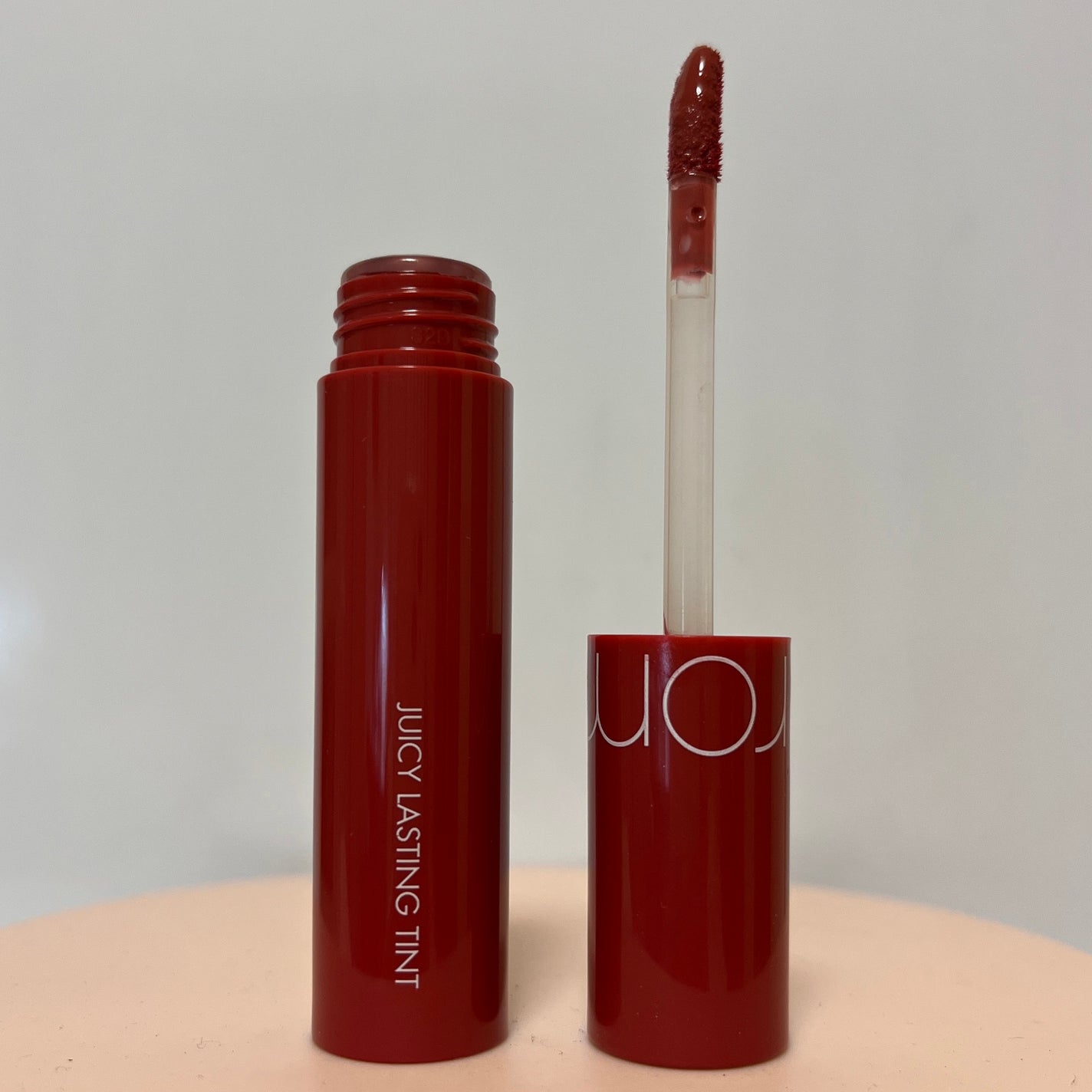 ジューシーラスティングティント/rom&nd/リップティントを使ったクチコミ(2枚目)