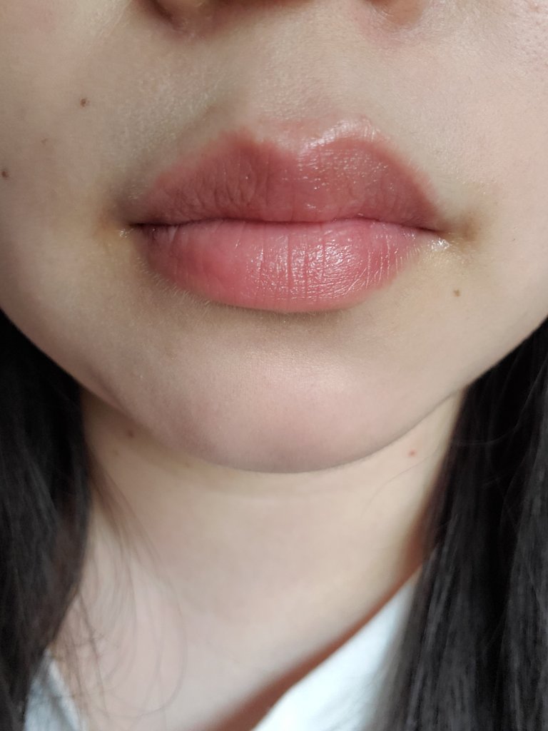 アンドバイロムアンド　グラッシーボムティント/&nd by rom&nd/リップティントを使ったクチコミ（3枚目）