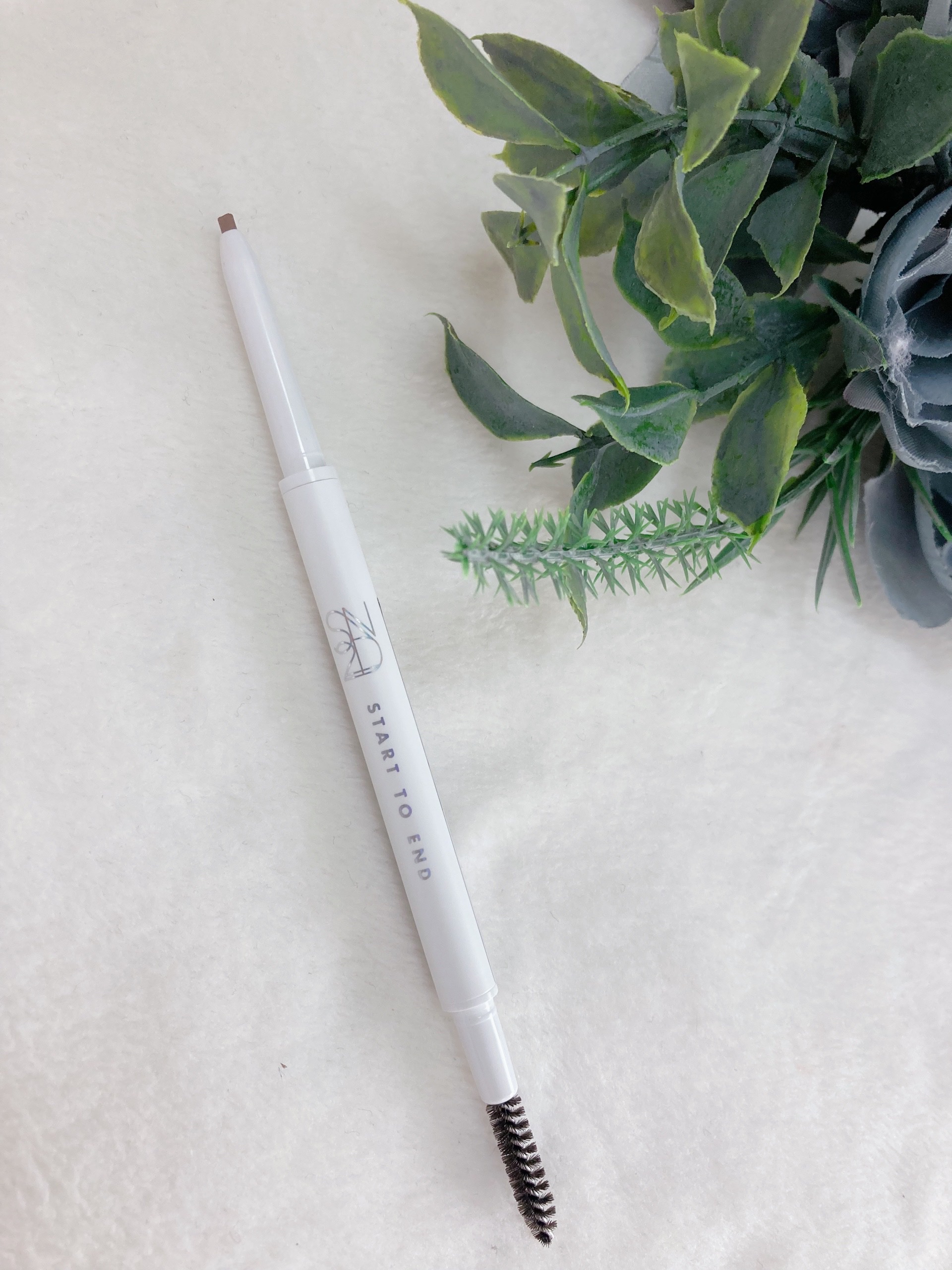 カラーザバイブスリムアイブロウ #02 コージーブランケット/S2ND/アイブロウペンシルを使ったクチコミ（2枚目）