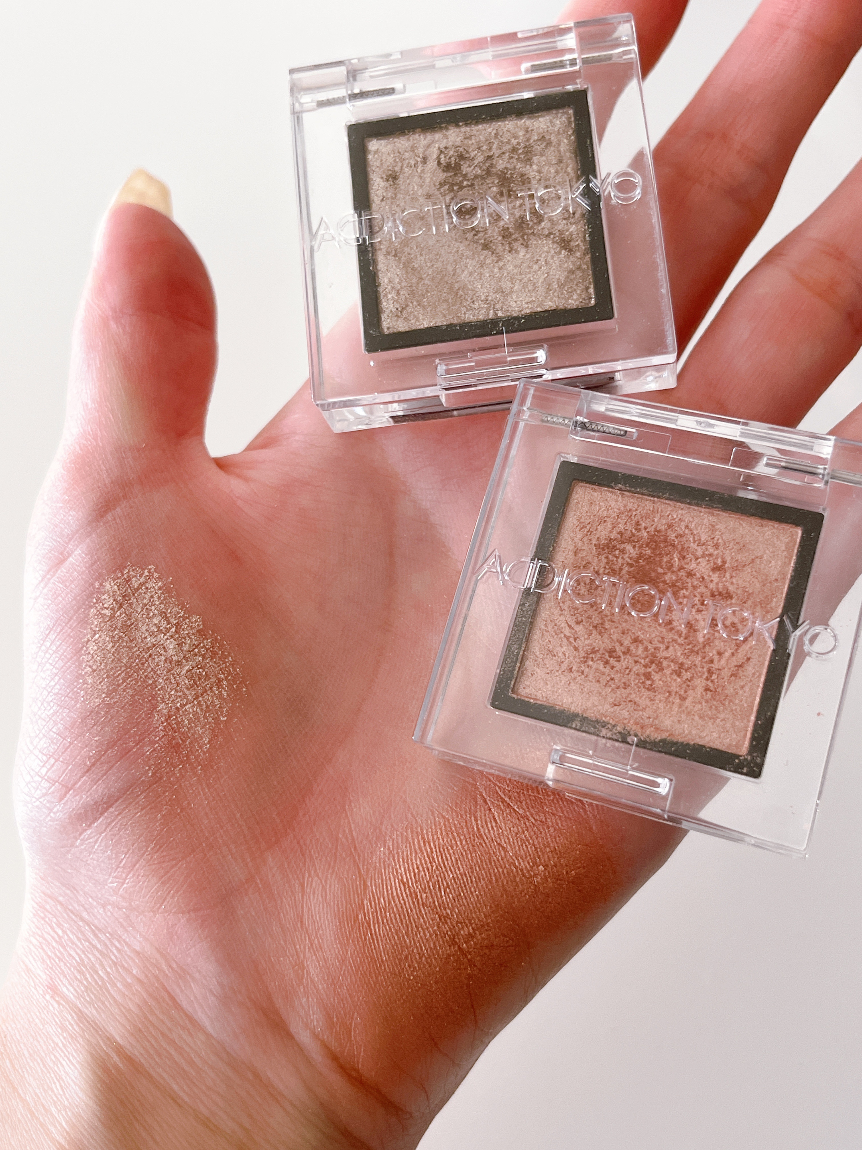 アディクション ザ アイシャドウ スパークル/ADDICTION/単色アイシャドウを使ったクチコミ（3枚目）