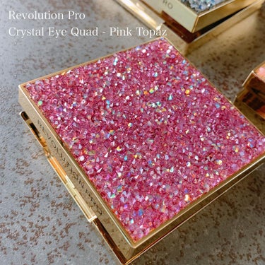 .
#revolutionpro 
#Revolutionbeauty
#makeuprevolution 
#crystaleyequad 
#pinktopaz 

ルックファンタスティック購入品
