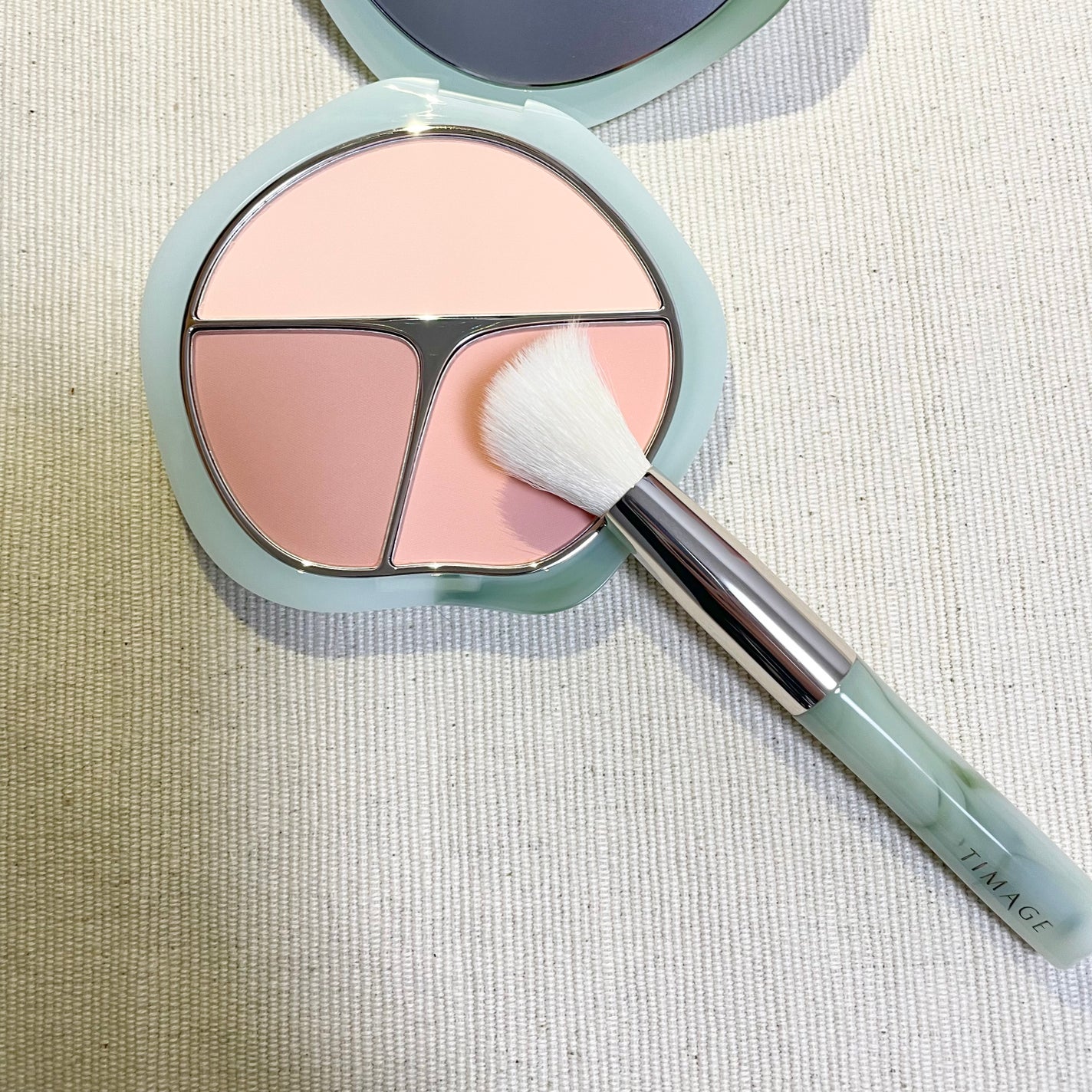 ありな on LIPS 「TIMAGE(ティメージ)チークパレット03アプリコット系多彩..」(2枚目)