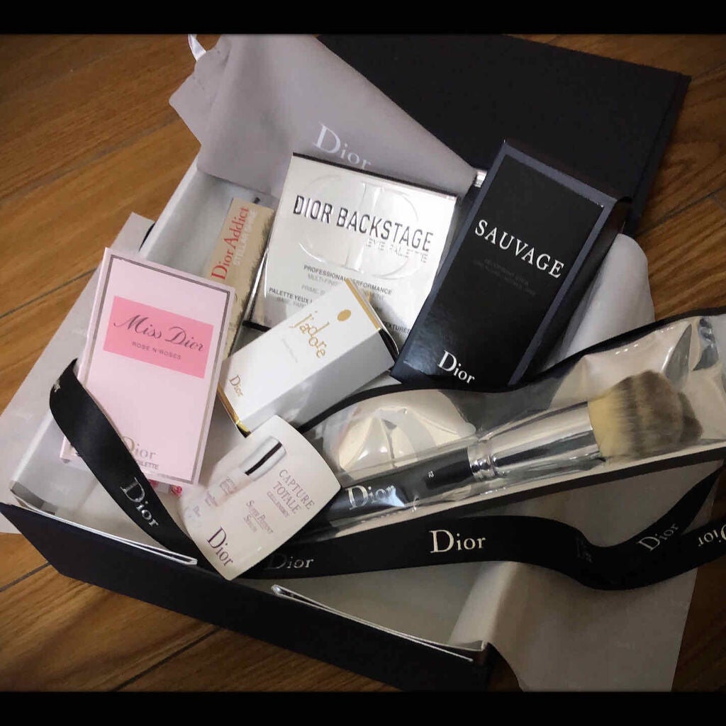試してみた】ソヴァージュ パフューム ボディ スティック/Dior | LIPS