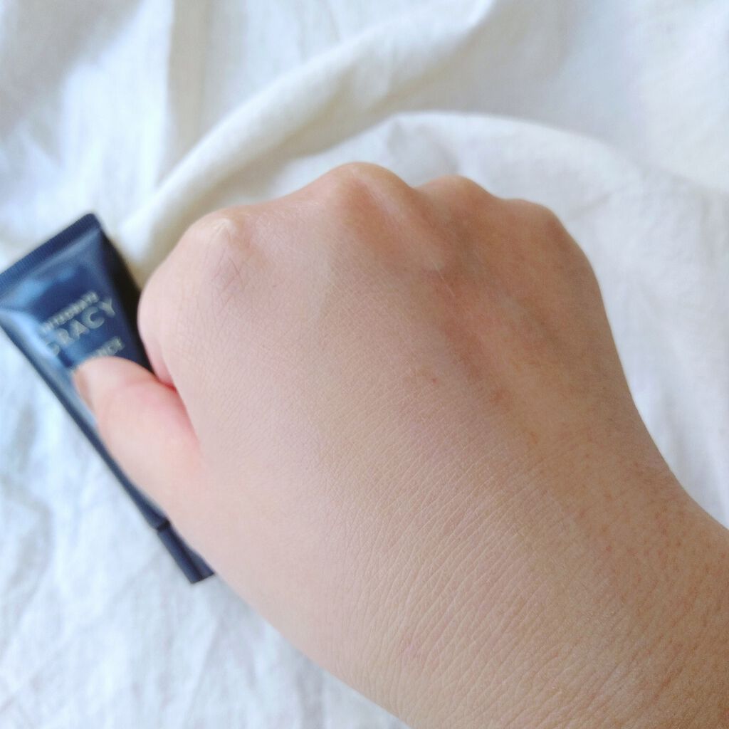 エッセンスベースBB/グレイシィ/BBクリームを使ったクチコミ（3枚目）