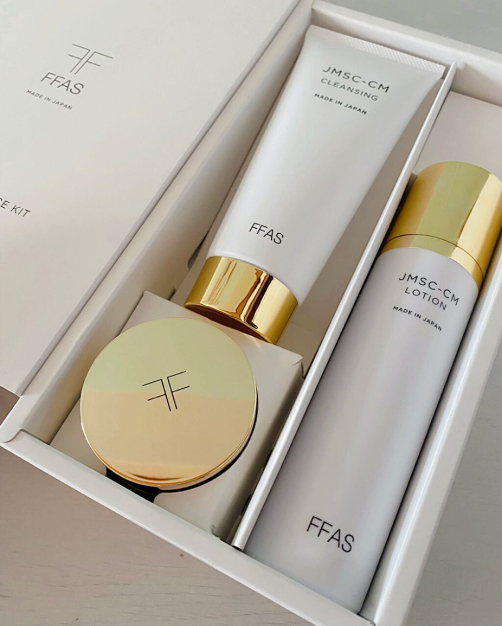 JMSC-CM ESSENCE CREAM/FINGER FOX AND SHIRTS/フェイスクリームを使ったクチコミ（1枚目）