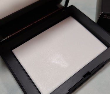 ライトリフレクティングセッティングパウダー　プレスト　N/NARS/プレストパウダーを使ったクチコミ（3枚目）