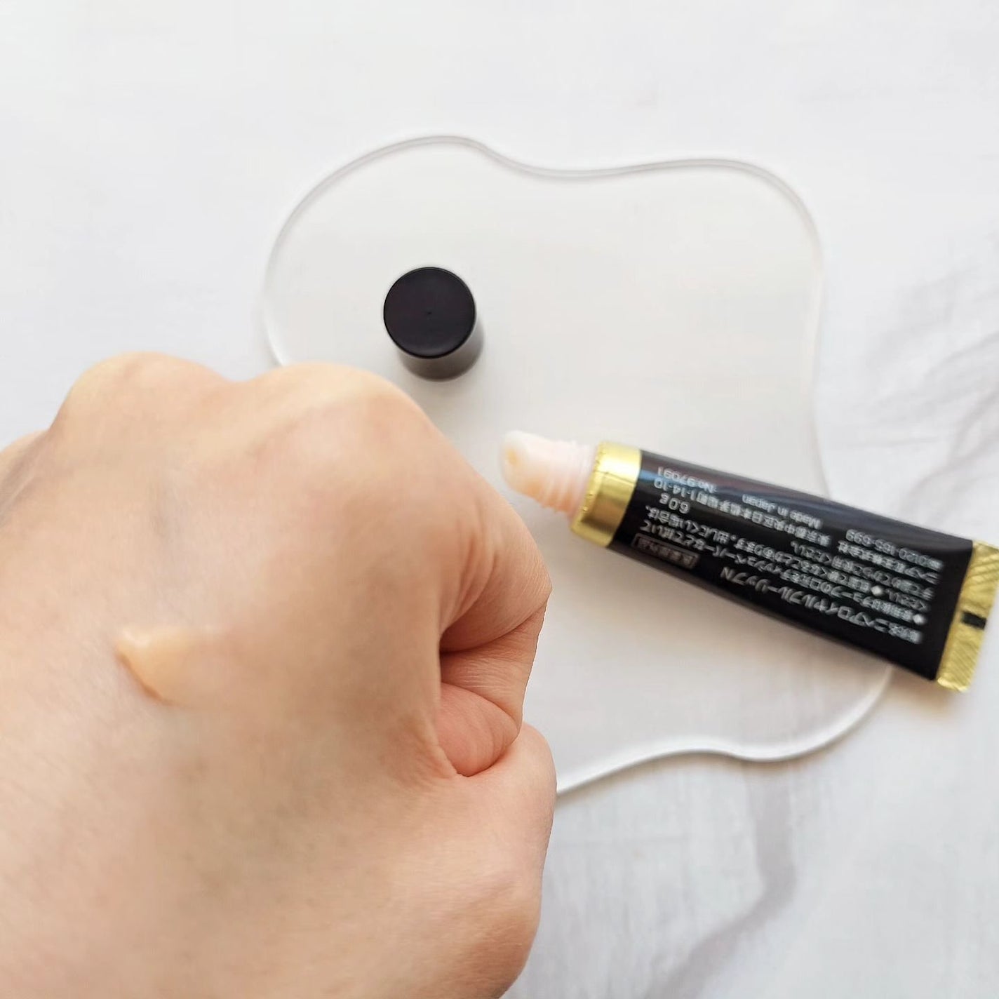 ニベア ロイヤルブルーリップ 濃密美容ケア/ニベア/リップ美容液を使ったクチコミ(3枚目)