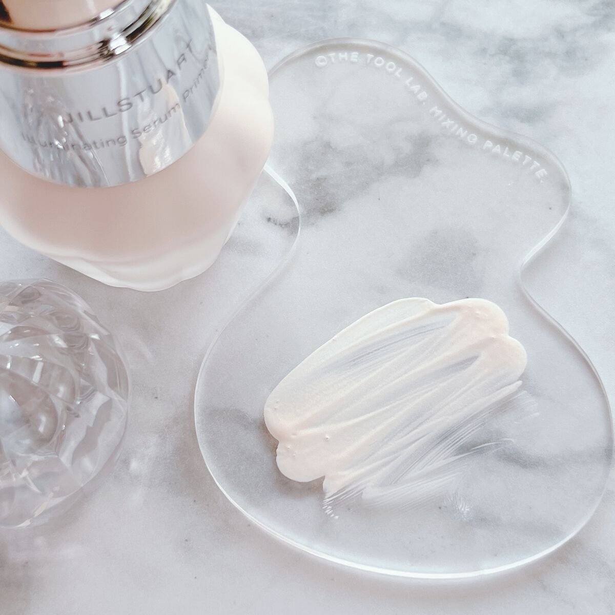 ジルスチュアート　イルミネイティング セラムプライマー/JILL STUART/化粧下地を使ったクチコミ（3枚目）