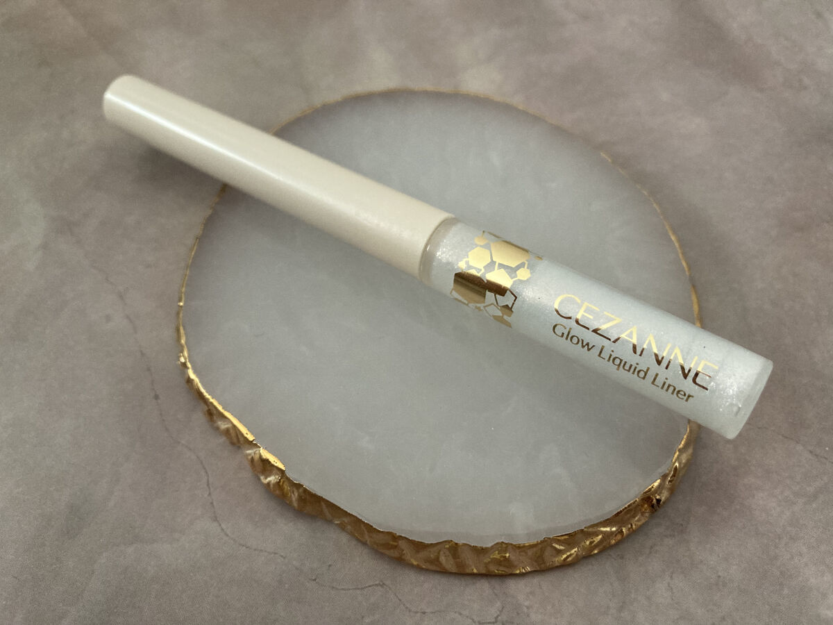 グロウリキッドライナー/CEZANNE/リキッドアイライナーを使ったクチコミ（1枚目）