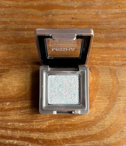 グリッタープリズム シャドウ/MISSHA/グリッターを使ったクチコミ(2枚目)
