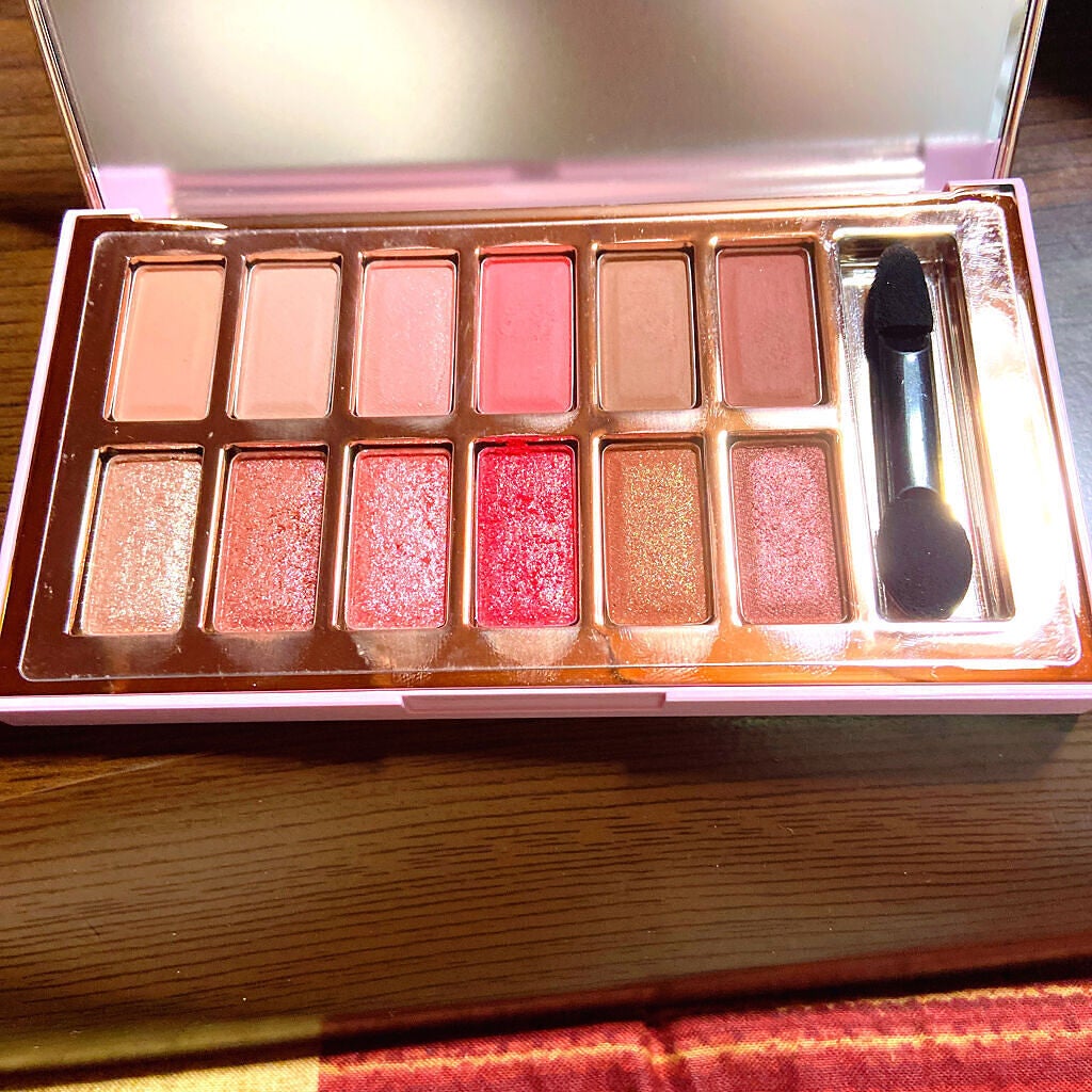 バレンタインボックス/VAVI MELLO/アイシャドウパレットを使ったクチコミ(2枚目)