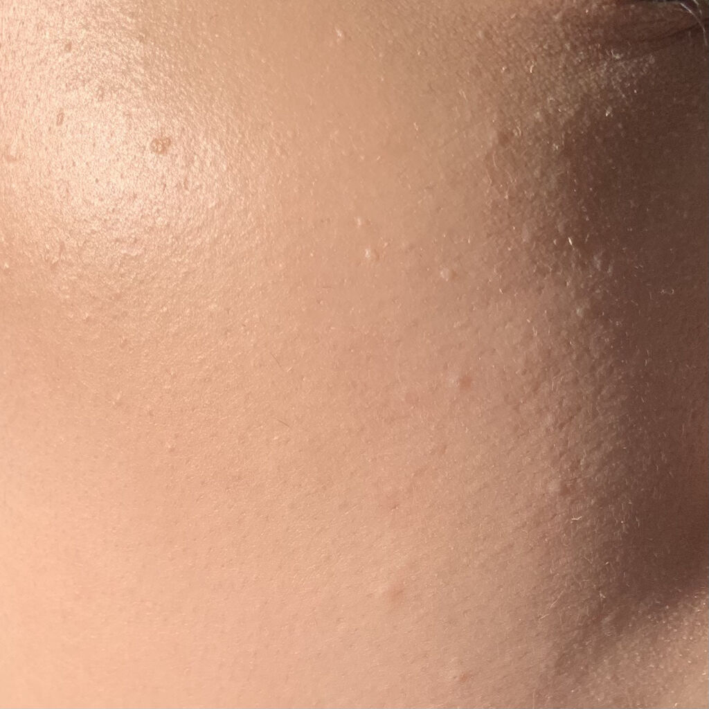 ダブルラスティング クッショングロウ ベージュ/ETUDE/クッションファンデーションを使ったクチコミ（2枚目）