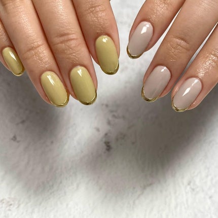 naomi on LIPS 「お客様nail🤲春色colorにミラーが可愛いかった😊✨..」(1枚目)