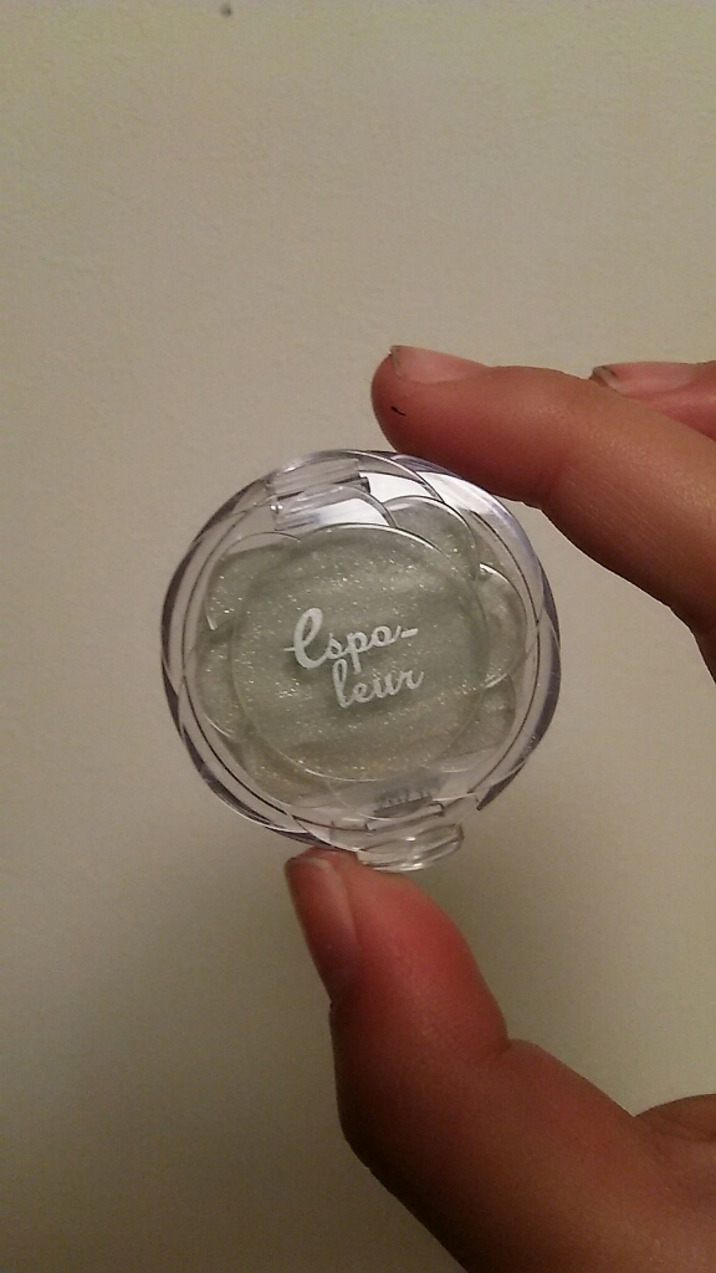 マイカ❤ on LIPS 「アイシャドウをはじめて買ったとき、友達に進められてよくわからず..」(1枚目)