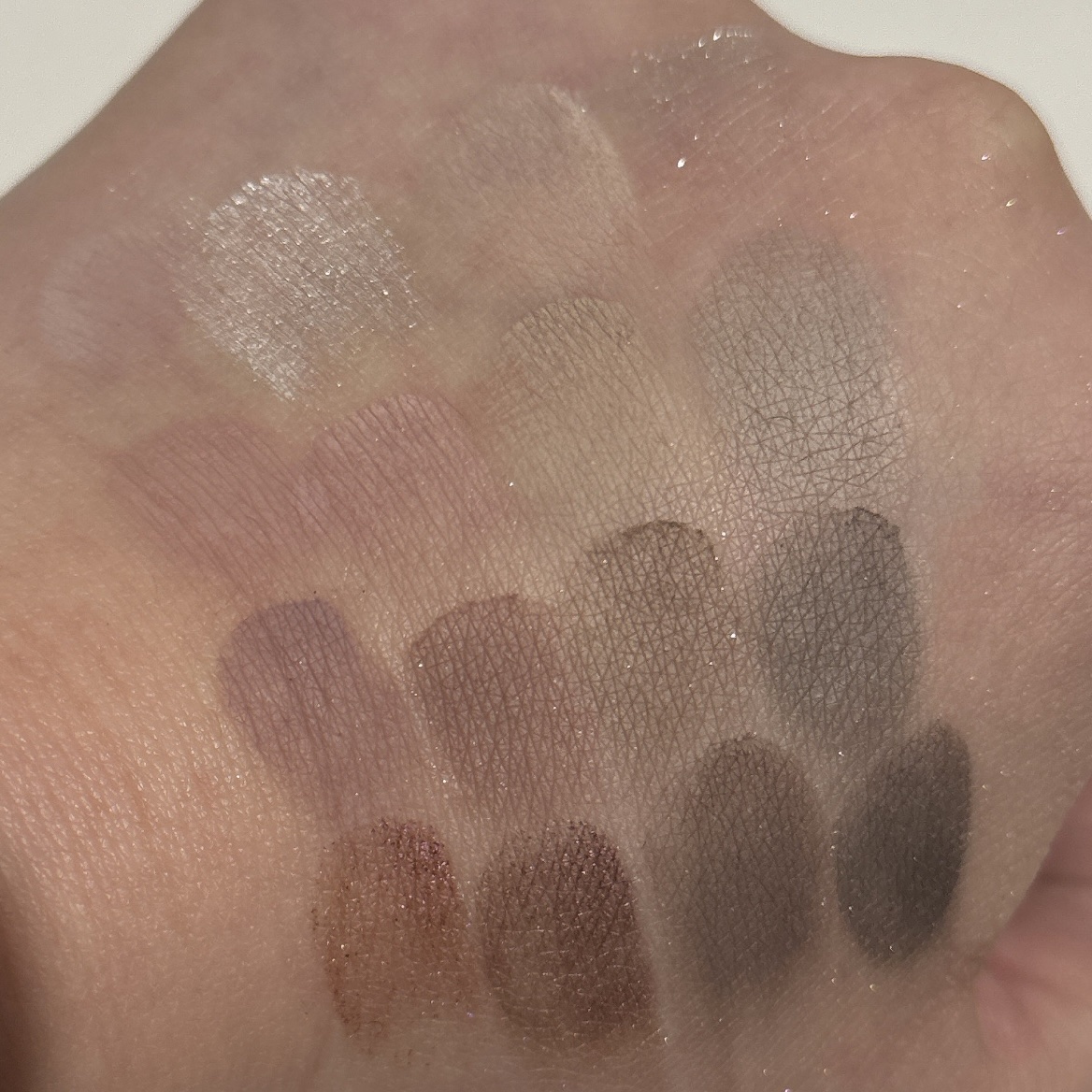 ソフトブラーリングアイパレット/wakemake/アイシャドウパレットを使ったクチコミ（3枚目）