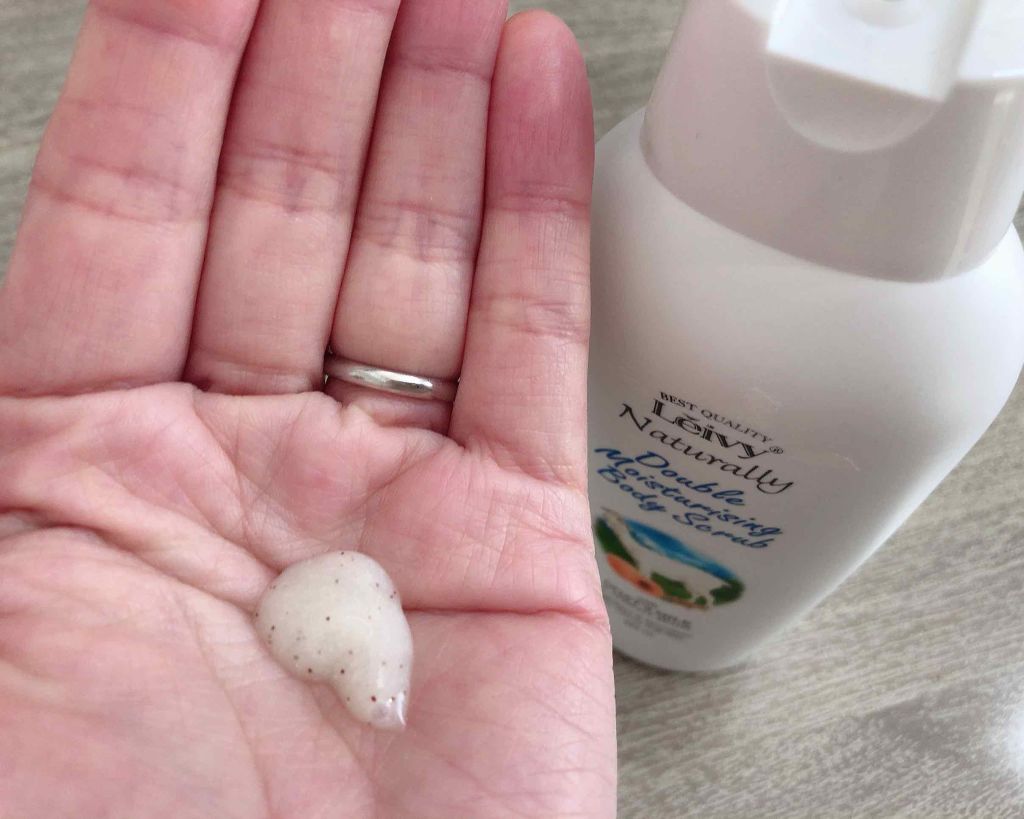 ボディスクラブ ゴートミルク&アプリコットビーズ/Leivy/ボディスクラブを使ったクチコミ(3枚目)