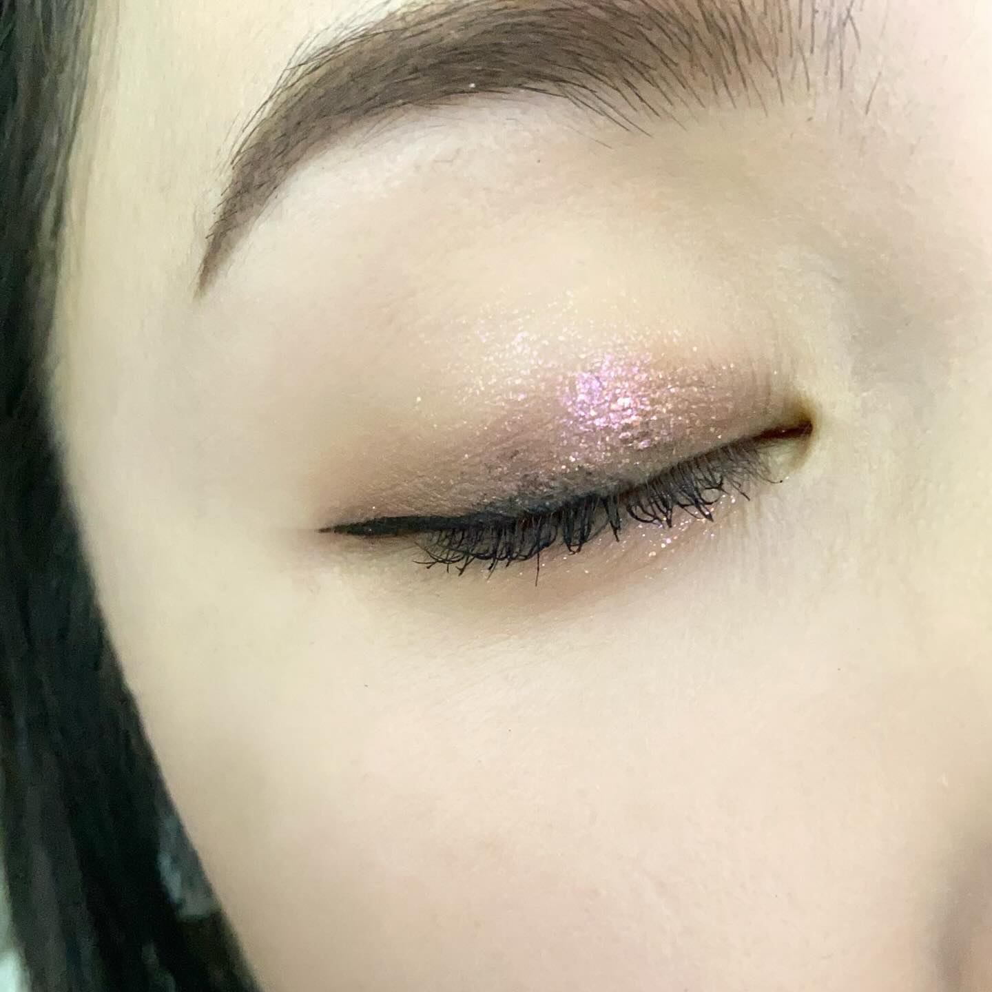 ザ リキッド アイシャドウ　ウルトラスパークル/ADDICTION/リキッドアイシャドウを使ったクチコミ（2枚目）