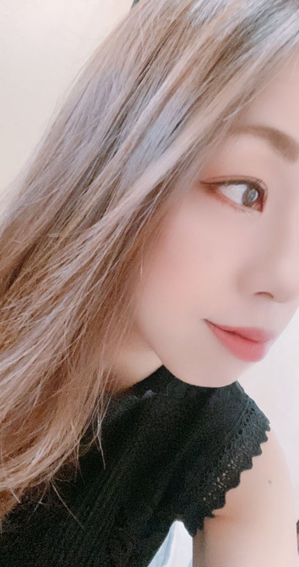 リアルカバーリキッド(ライトグロウ) 02 基準となる色/KATE/リキッドファンデーションを使ったクチコミ(2枚目)