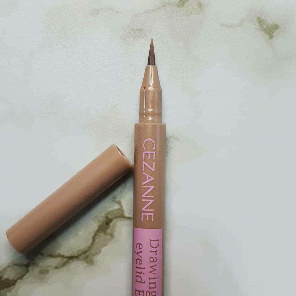 描くふたえアイライナー/CEZANNE/リキッドアイライナーを使ったクチコミ（2枚目）