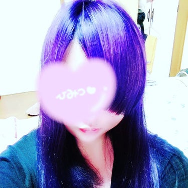 マニックパニックのパープルヘイズで染めたときの写真です❤️
とても綺麗な紫に染まって周りからも好評で
カラージャンプを必須用品として使えば色落ちも防げます！
たくさんカラーもあるしお手頃な価格なので
ぜ