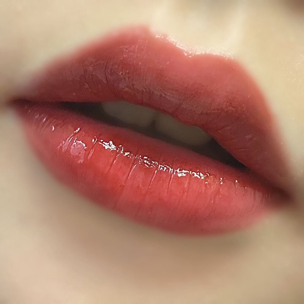 ルージュ ピュールクチュール ヴェルニ ウォーターグロウ/YVES SAINT LAURENT BEAUTE/口紅を使ったクチコミ(5枚目)