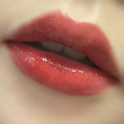 ルージュ ピュールクチュール ヴェルニ ウォーターグロウ/YVES SAINT LAURENT BEAUTE/口紅を使ったクチコミ(5枚目)