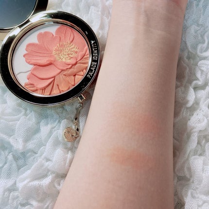 ZEESEAx正宮御品 「盛唐酔夢」シリーズ 丹酔金箔 牡丹チークシャッドパレット/ZEESEA/パウダーチークを使ったクチコミ(3枚目)