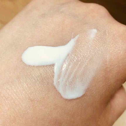 アンブリオリス モイスチャークリーム/アンブリオリス/フェイスクリームを使ったクチコミ(2枚目)