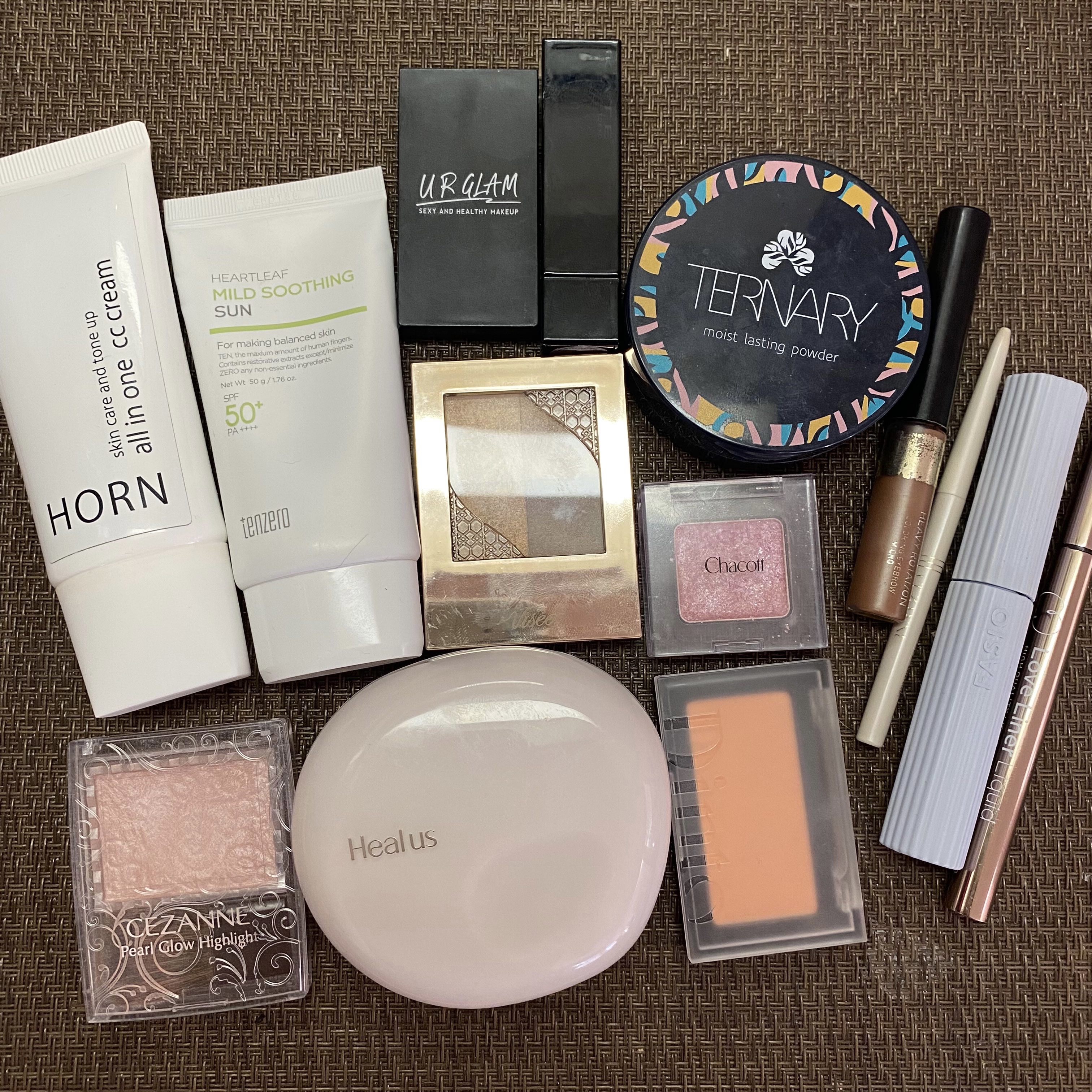 T モイストラスティングパウダー/TERNARY/プレストパウダーを使ったクチコミ（3枚目）