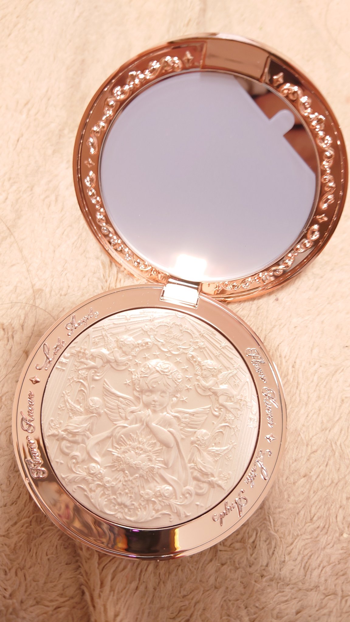 フラワーノーズ リトルエンジェルコレクション ハイライター L03 Chanting Anthem (詠嘆賛歌)/FlowerKnows/パウダーハイライトを使ったクチコミ（2枚目）