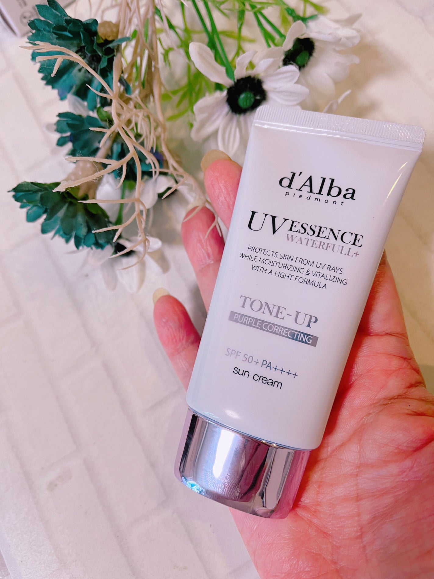 オタネ on LIPS 「肌に透明感が欲しくて下地を変えてみました。#ウォータフルトーン..」(1枚目)