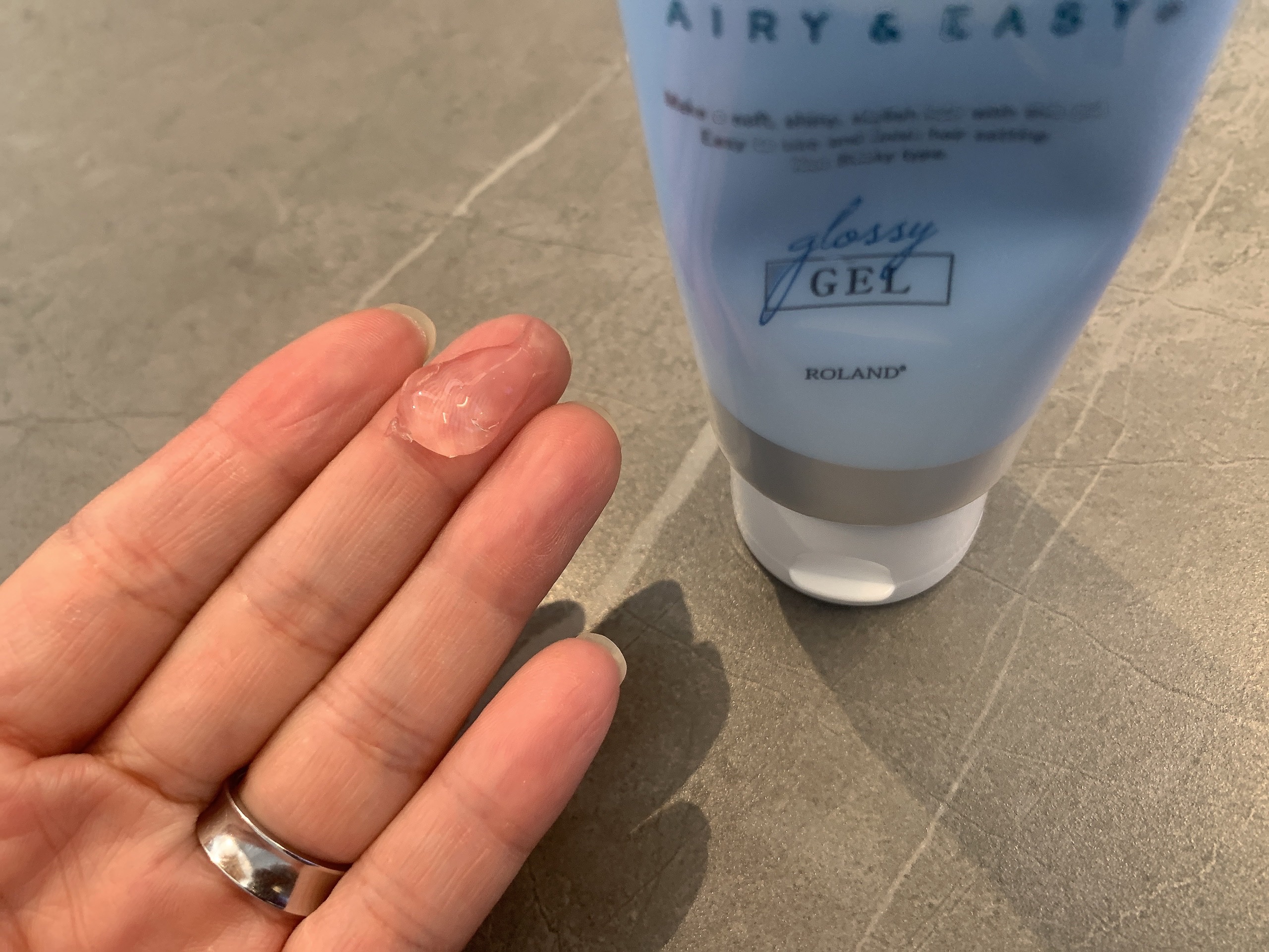 グロッシーヘアジェル/エアリー&イージー/ヘアジェルを使ったクチコミ（2枚目）