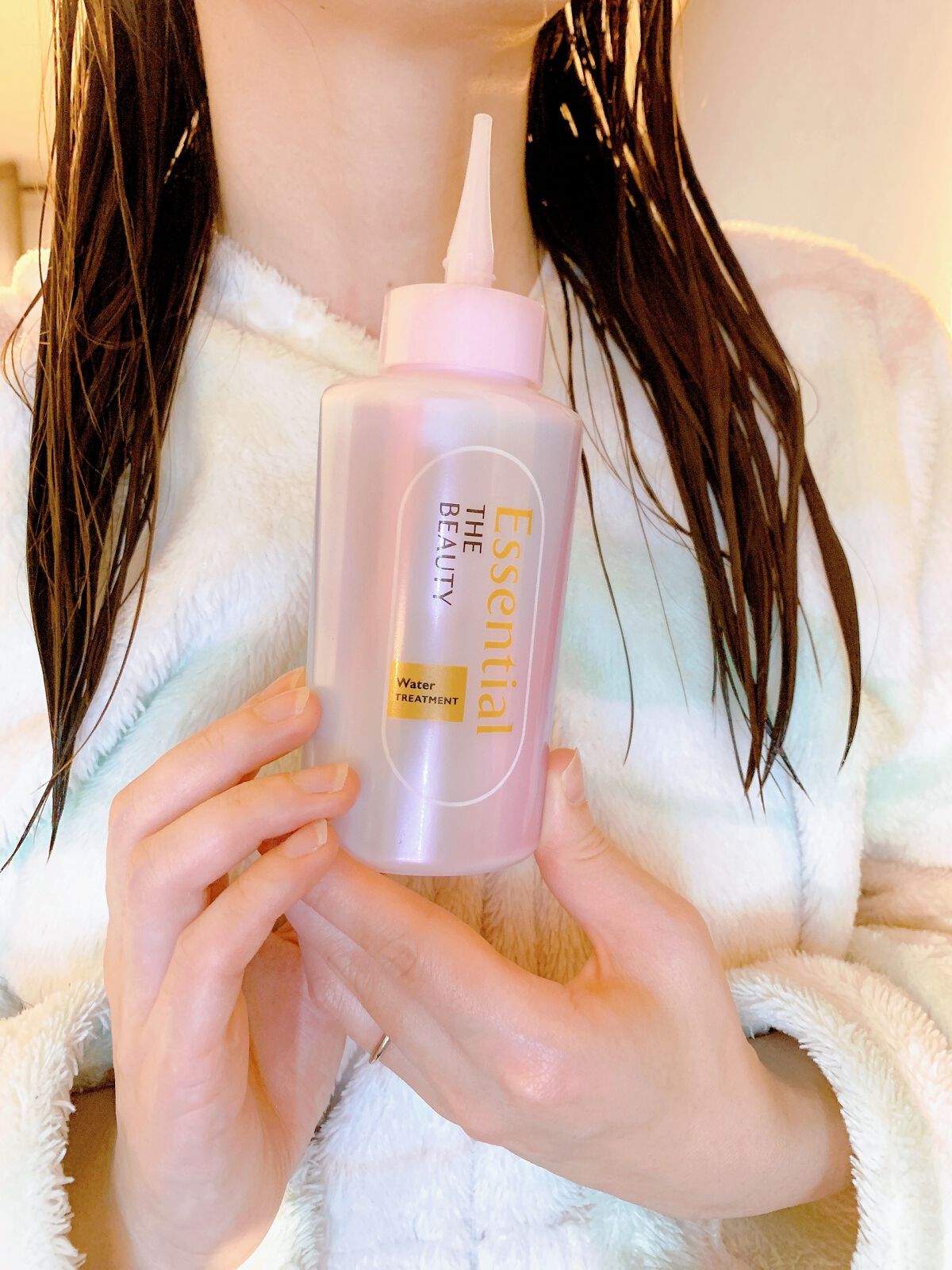 エッセンシャル プレミアム ウォータートリートメント EXスムース/エッセンシャル/アウトバストリートメントを使ったクチコミ（3枚目）