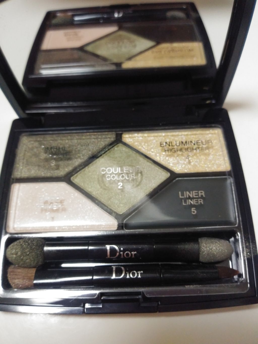 サンク クルール デザイナー/Dior/アイシャドウパレットを使ったクチコミ(3枚目)