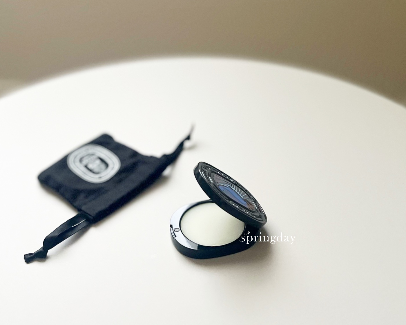 ソリッドパヒューム オルフェオンリフィラブル ソリッド パフューム オルフェオン/diptyque/香水(その他)を使ったクチコミ（1枚目）