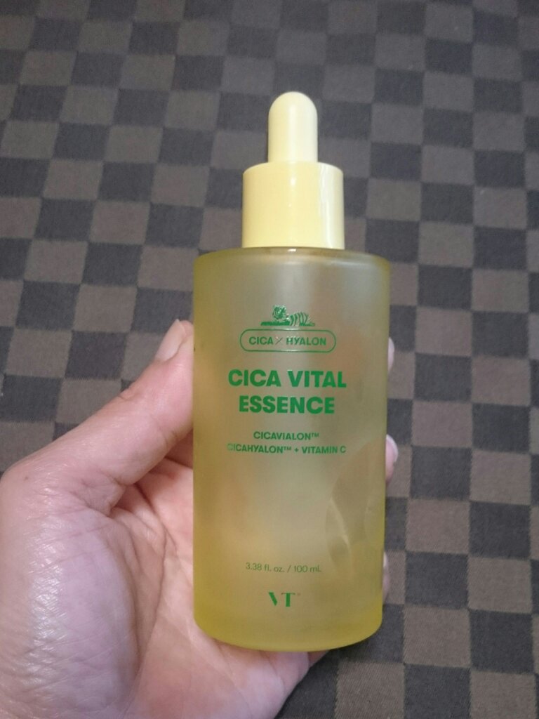 シカバイタル エッセンス/VT/美容液を使ったクチコミ（1枚目）