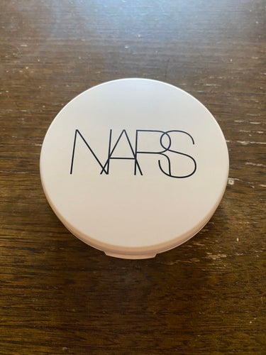 ピュアラディアントプロテクション アクアティックグロー クッションファンデーション SPF50+／PA+++/NARS/クッションファンデーションを使ったクチコミ（2枚目）