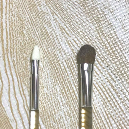 オルビス アイカラーブラシのクチコミ「オルビスのアイカラーブラシ&チップ。
こちらや、他のサイトでもとても評判が良かったので、ポイ.....」(2枚目)