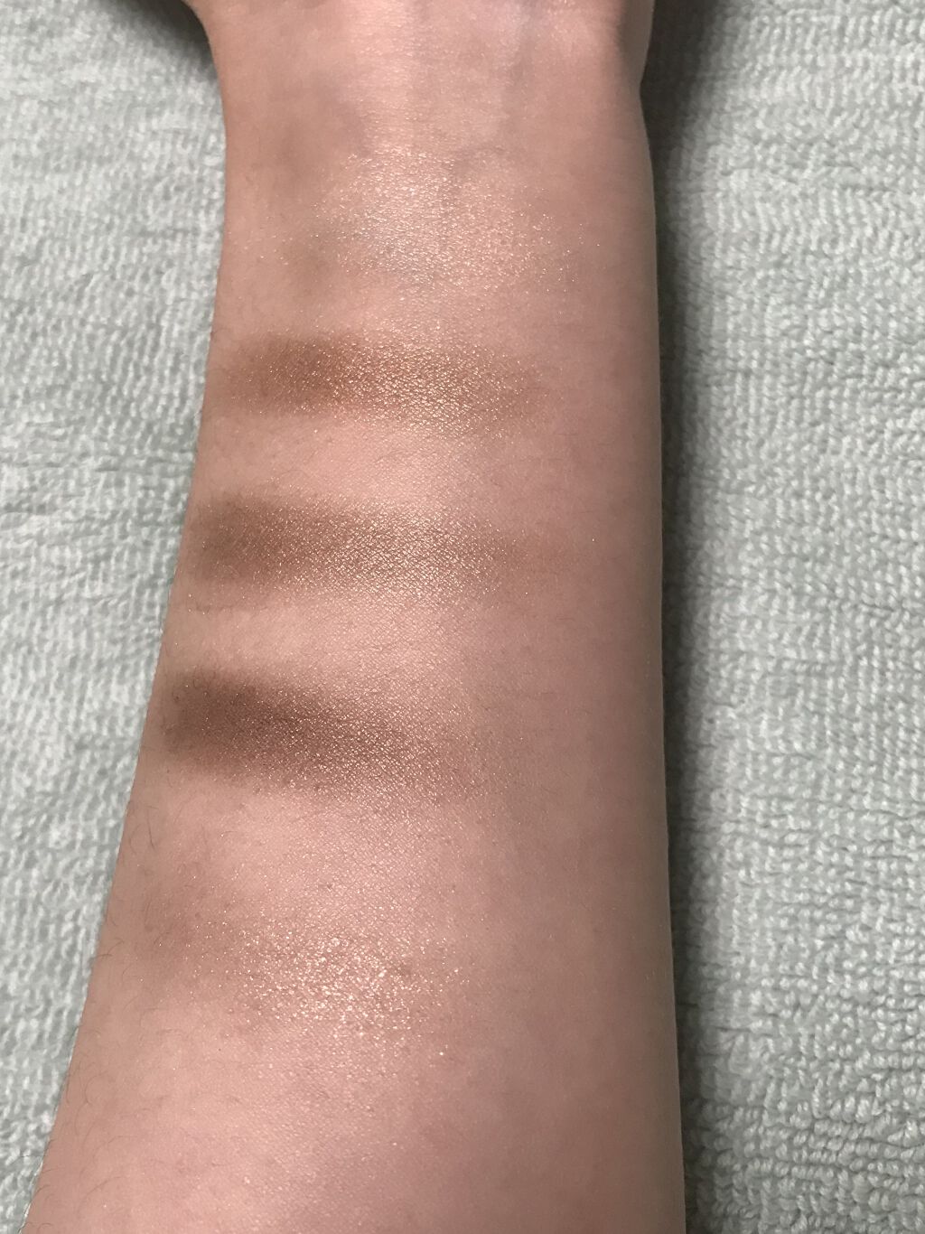 フォトレディ ディファイン ＆ シェード/REVLON/アイシャドウパレットを使ったクチコミ（2枚目）