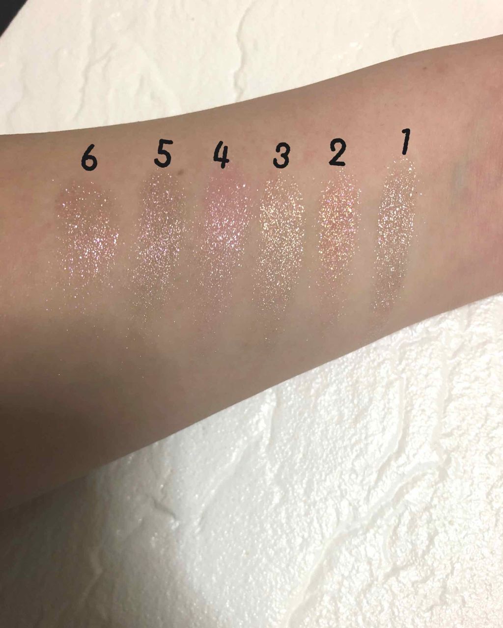 プリズム エアー シャドウ/CLIO/単色アイシャドウを使ったクチコミ（3枚目）