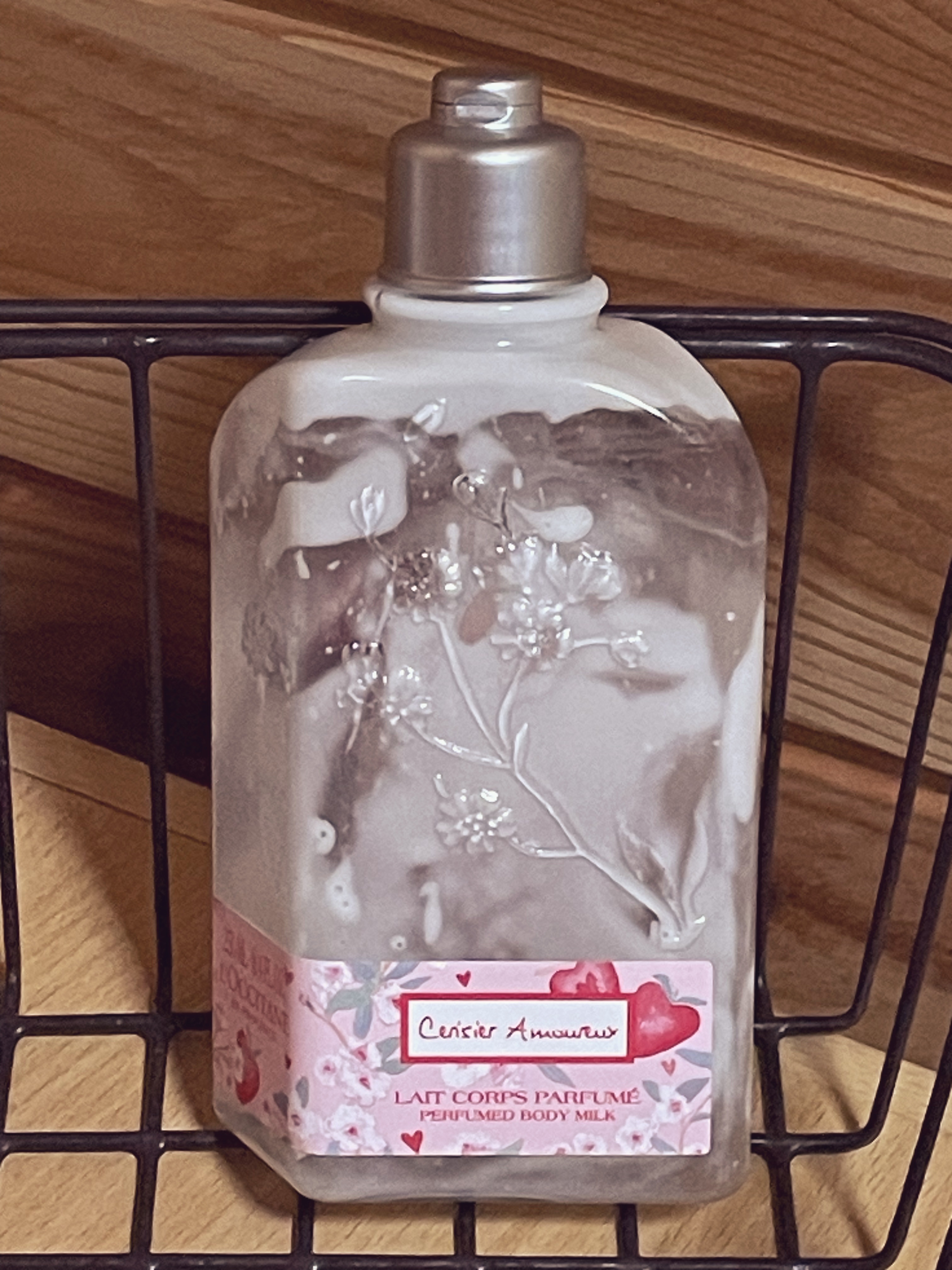 チェリーストロベリー ボディミルク/L'OCCITANE/ボディミルクを使ったクチコミ（1枚目）